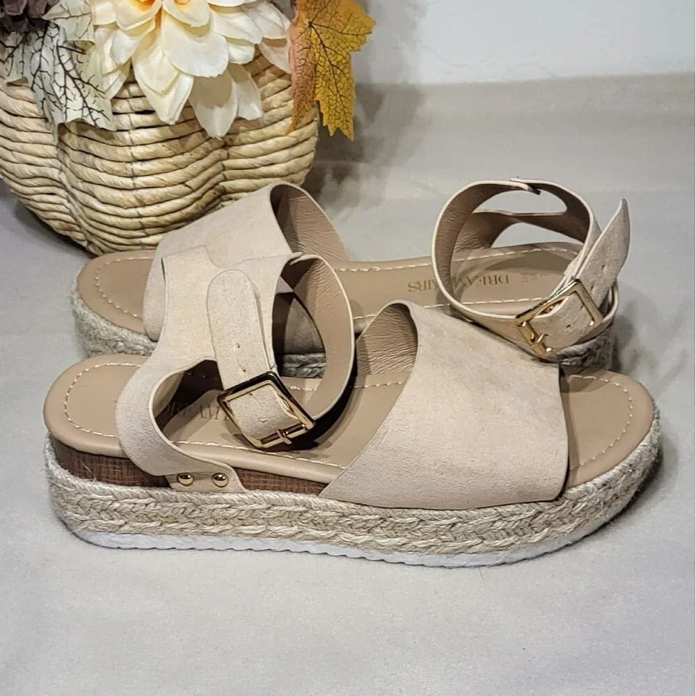 Dream Pairs Nude Suede Ankle Strap Platform Espadrille Sandals Size 7 EUC